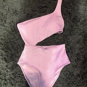 Aerie one shouldered one piece bathing suit in purple!